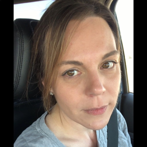 Meet your Posher, Tara - Picture 1 of 1